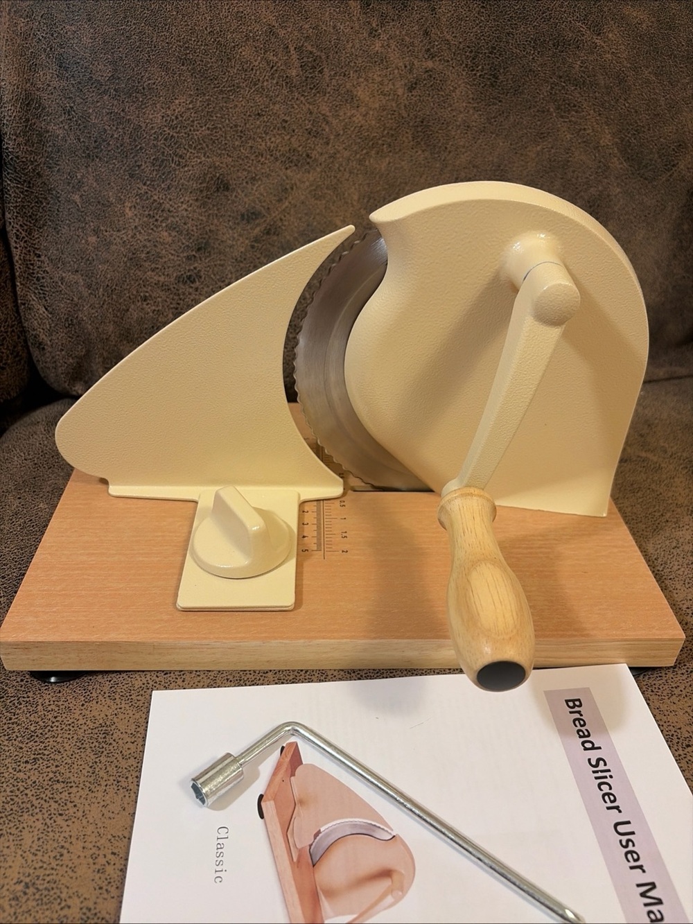 Manual Bread Slicer Homemade Sourdough,Adjustable Thickness,Hand Crank Bread